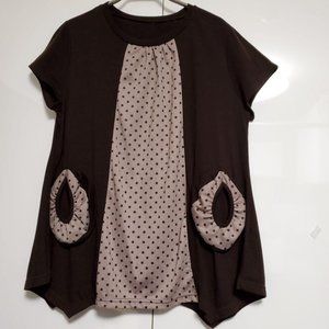 Pocket tops with cute dot pattern